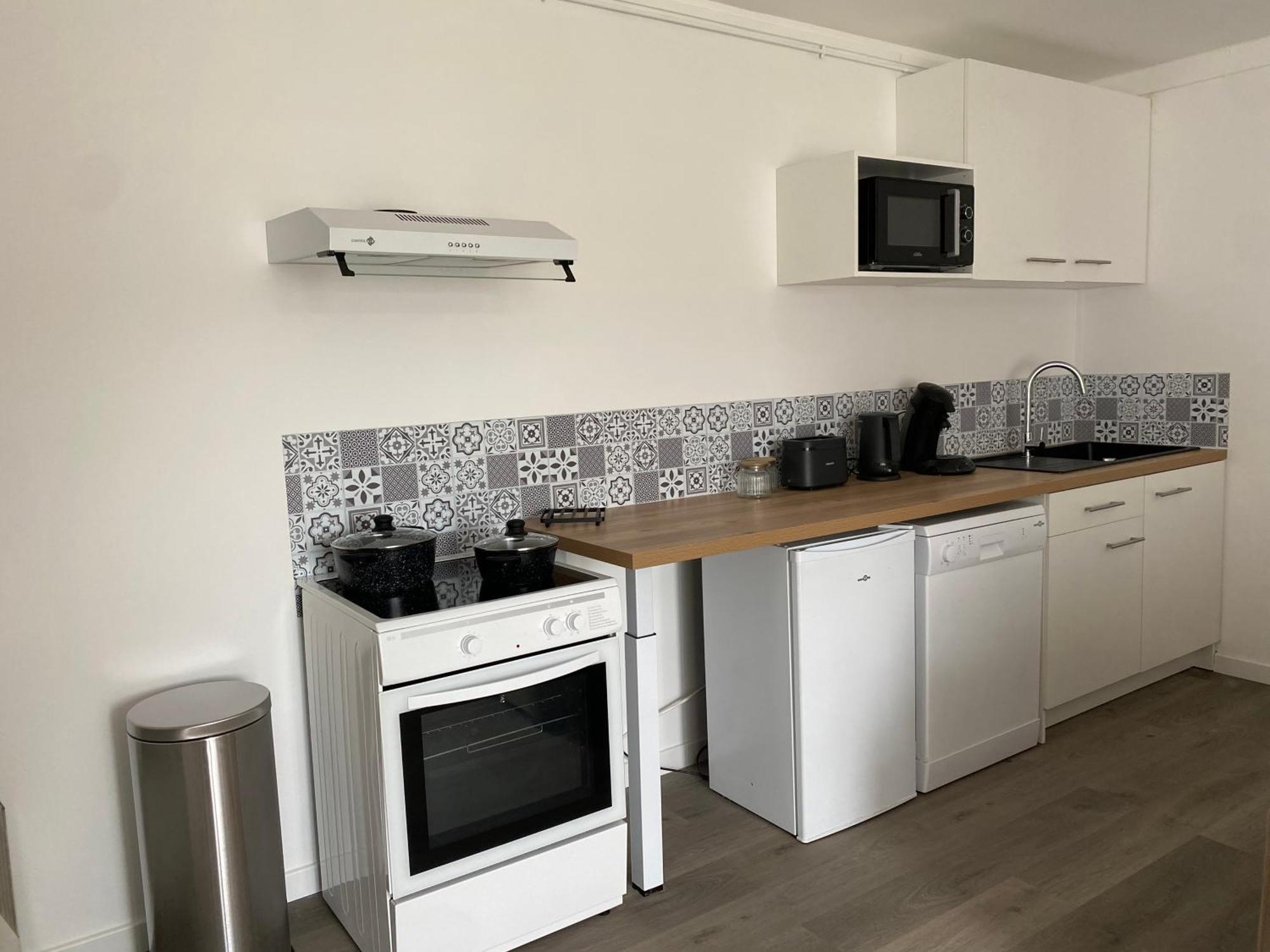 Maison Spacieuse Et Confortable 100M2 Avec Jardin Val-de-Reuil Ngoại thất bức ảnh