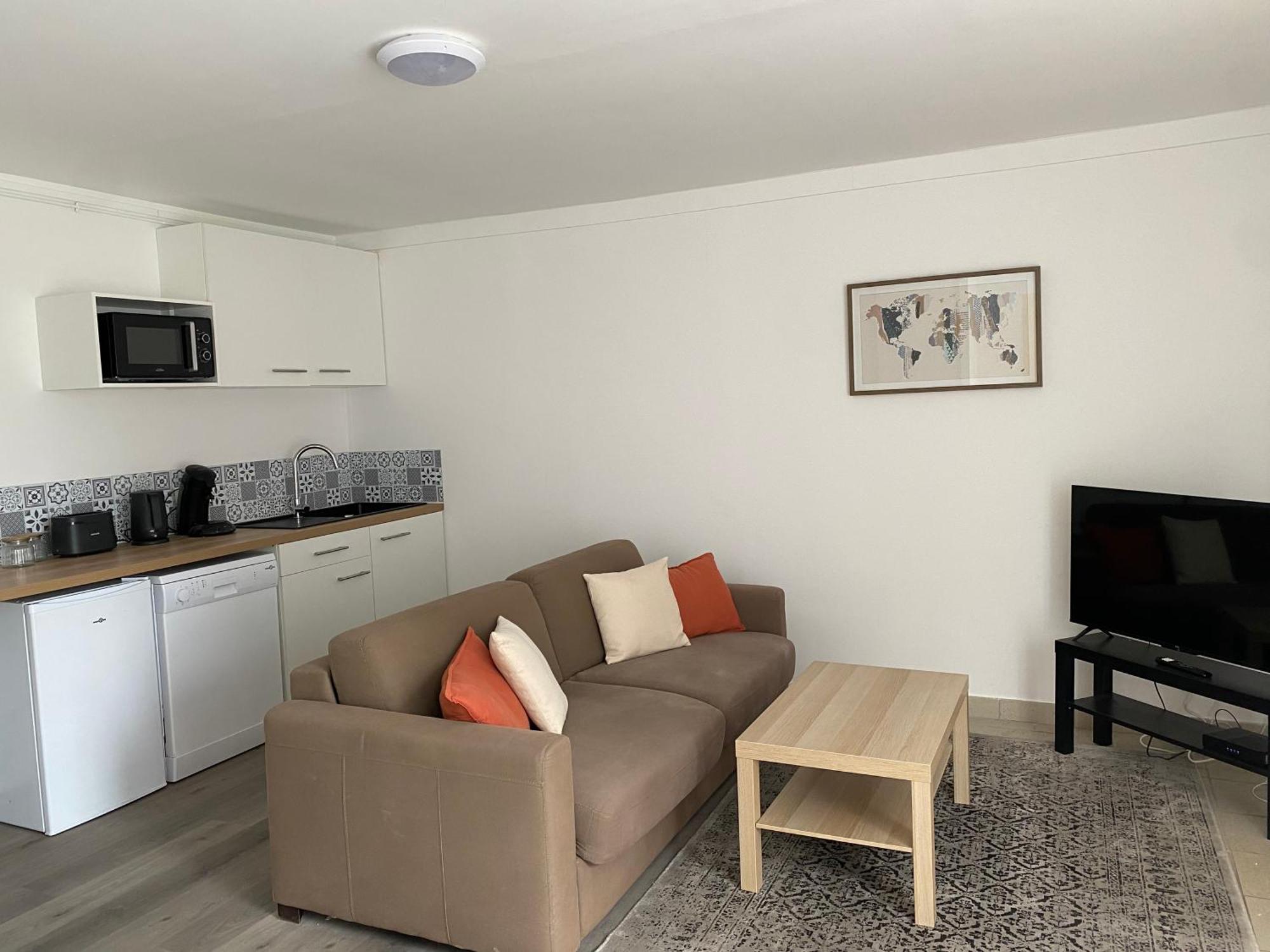 Maison Spacieuse Et Confortable 100M2 Avec Jardin Val-de-Reuil Ngoại thất bức ảnh