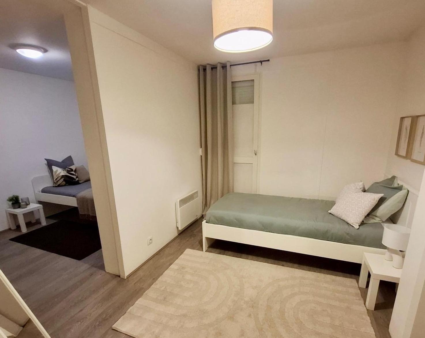 Maison Spacieuse Et Confortable 100M2 Avec Jardin Val-de-Reuil Ngoại thất bức ảnh